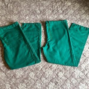 2 Forest Green/Dark Green Scrub Pants (BUNDLED) 💚